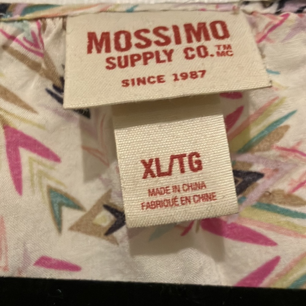 Cute patterned blouse - Picture 4 of 5